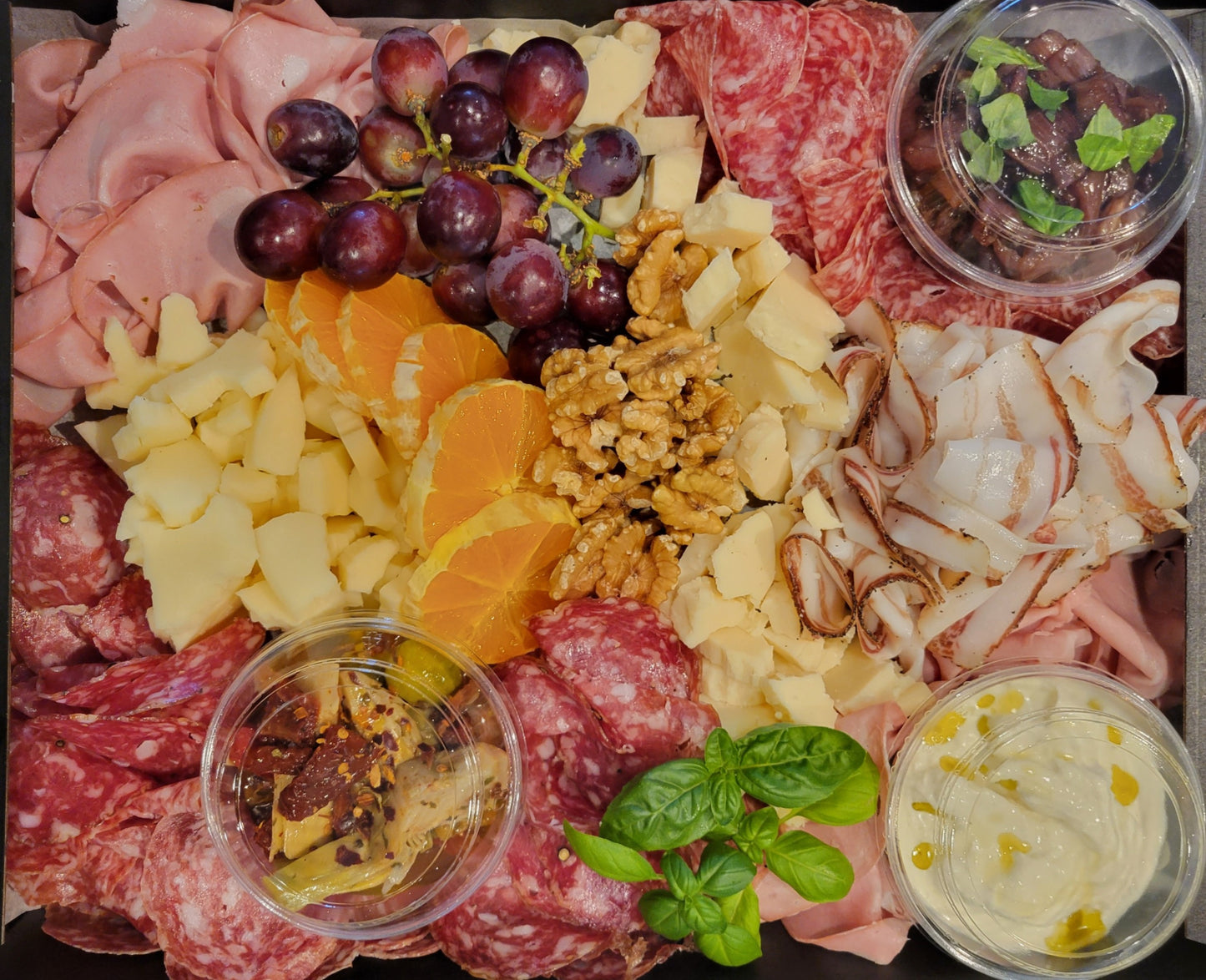 CLASSIC CHARCUTERIE BOX Large